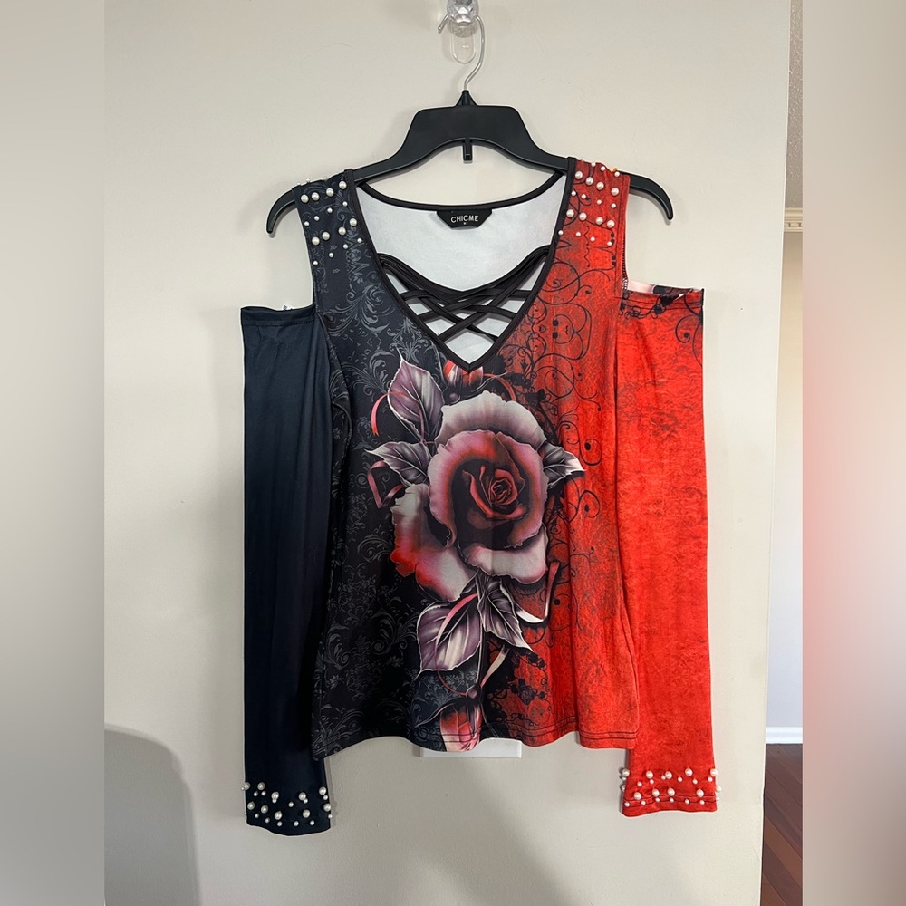 Studded Gothic Rose Colorblock Cold Shoulder Top-Black & Red Crisscross Neck top